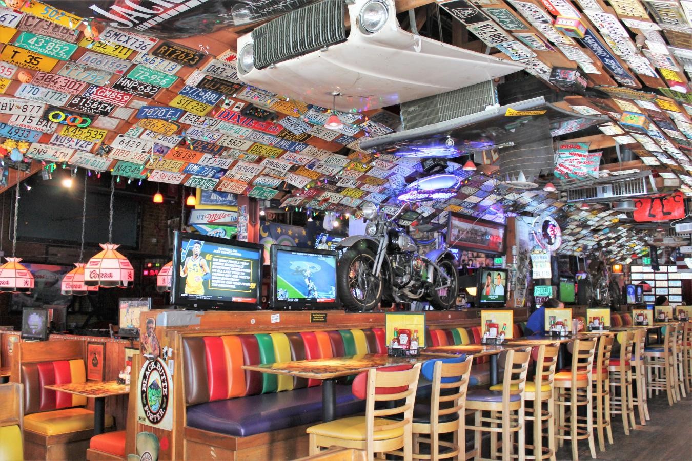 Barney's Beanery Old Pasadena — Old Pasadena